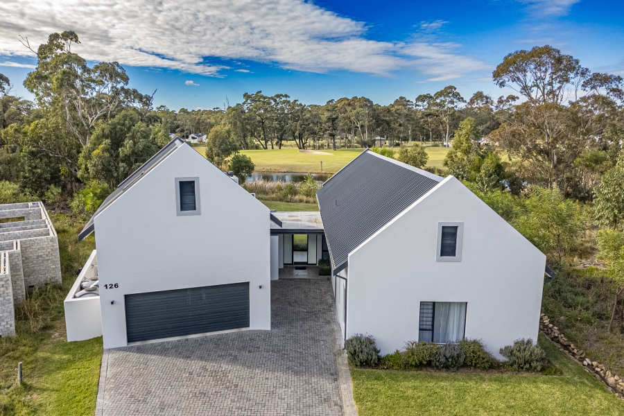4 Bedroom Property for Sale in Wedgewood Golf Estate Eastern Cape